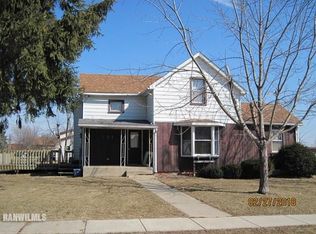 322 Bank St, Lena, IL 61048