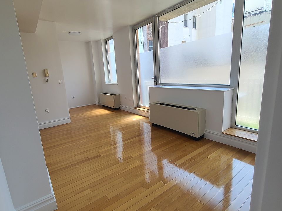1st image of 158 Hester St APT 6J