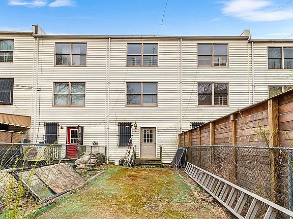 4th image of 235A Hart St #5