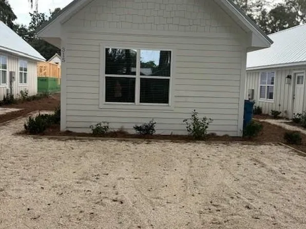 315 Palmetto St, Saint Simons Island, GA 31522