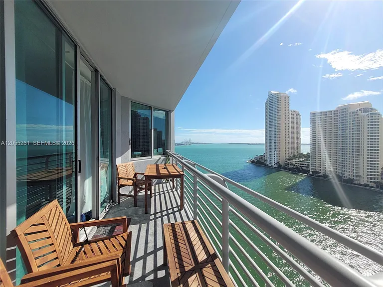 325 Biscayne Blvd #1719 — Photo 6