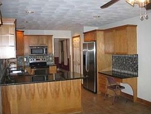 5th image of 40 Wood River Ln