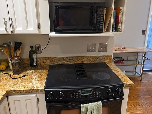 5th image of 15711 SE 143rd St