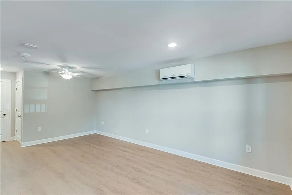 1 bed, 1.0 bath, 636 sqft, $1,250 — Photo 4