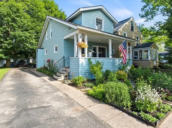 603 Grant St, East Rochester, NY 14445