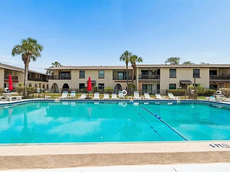 505 Plaza Seville Ct #12 — Photo 34
