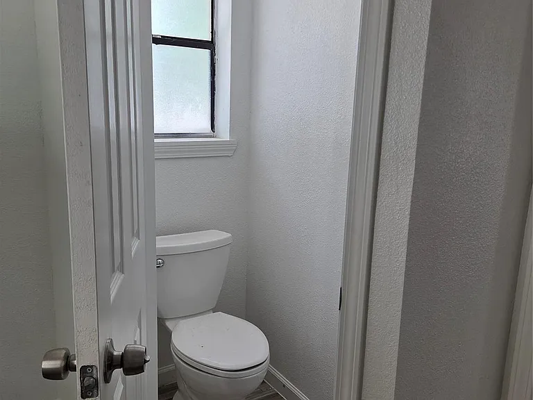 592 River Plantation Dr — Photo 21