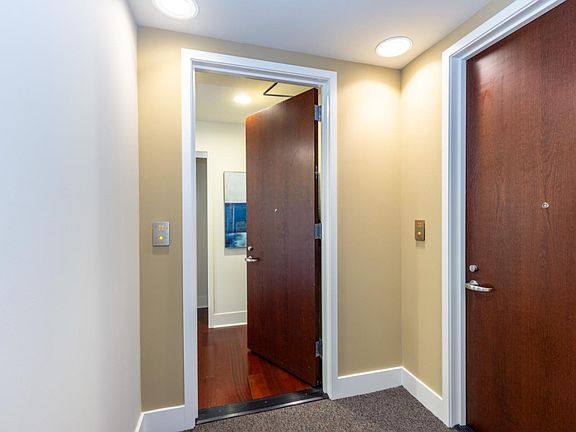 2nd image of 88 E San Fernando St Unit 1706