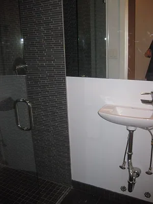 Rented by Skygroup Realty | media 8