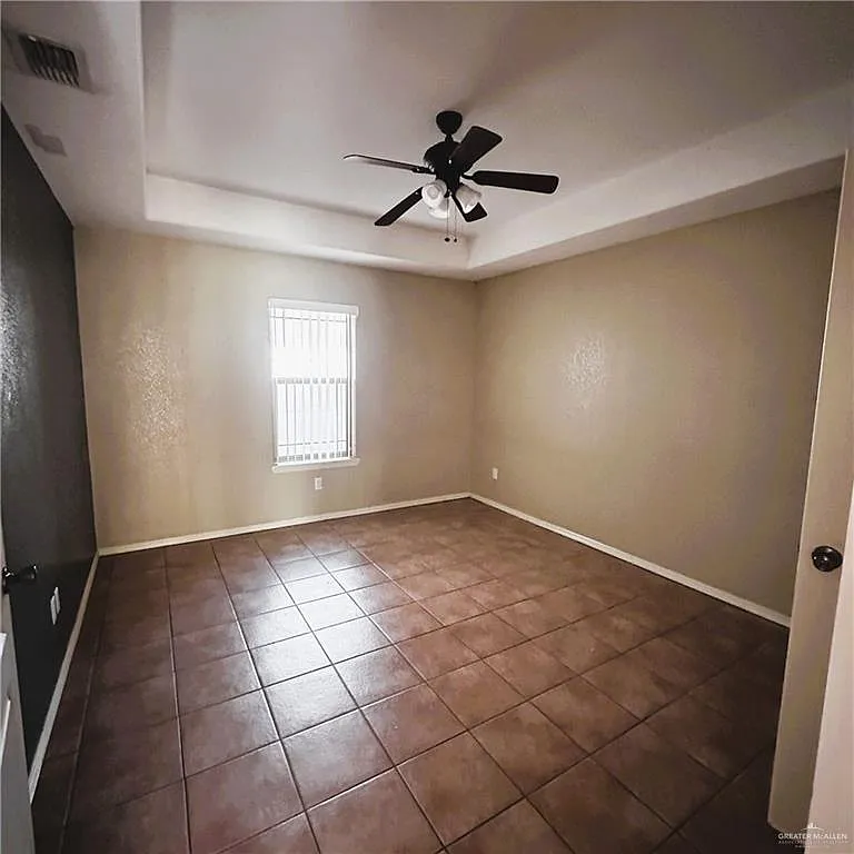 1 bed, 1.0 bath, 3793 sqft, $750 — Photo 4