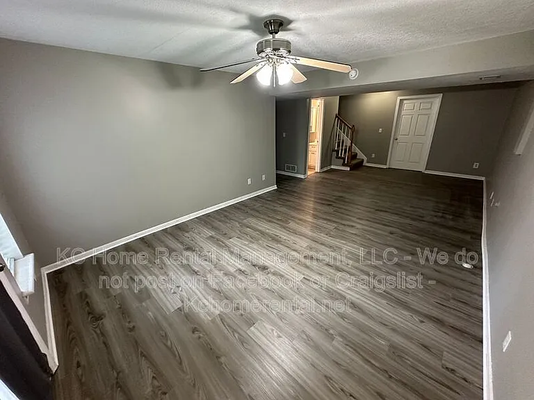 11314 N Lewis Ave — Photo 32