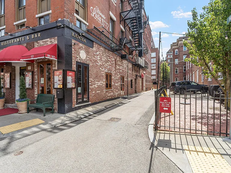 23 Harris St #1 — Photo 17