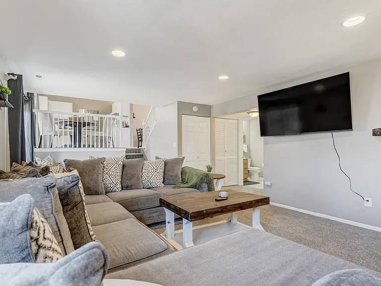 Ptarmigan Ln — Photo 14