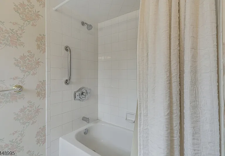 28 Helton Ter — Photo 18