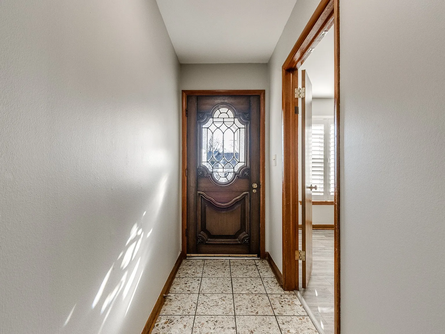 4 bed, 2070 sqft, $2,000 — Photo 3