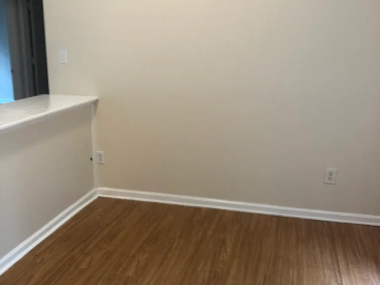 118 Clifford Ct — Photo 12