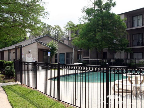3rd image of 13925 Whispertrail Ct #2952