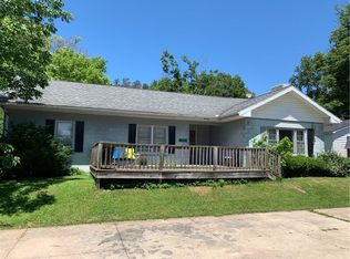 14 W 7th St, Waterford, PA