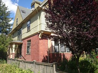 35 Waverly St, Brookline, MA 02445