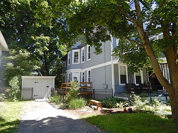 3rd image of 21 Hawthorne Ave