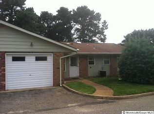 12 Cambridge Cir #A, Manchester Township, NJ 08759