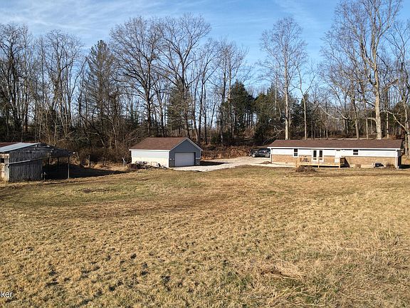 5th image of 215 Meade Springs Rd