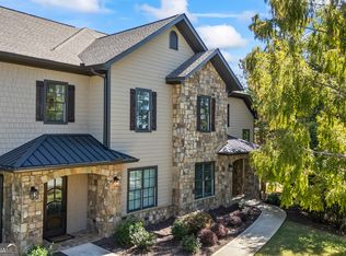 15 Cottage Ln, Toccoa, GA 30577