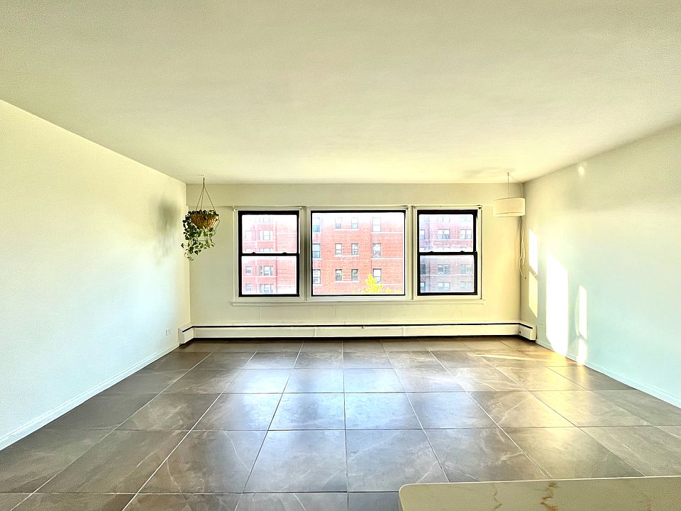 1st image of 4880 N Marine Dr APT 613