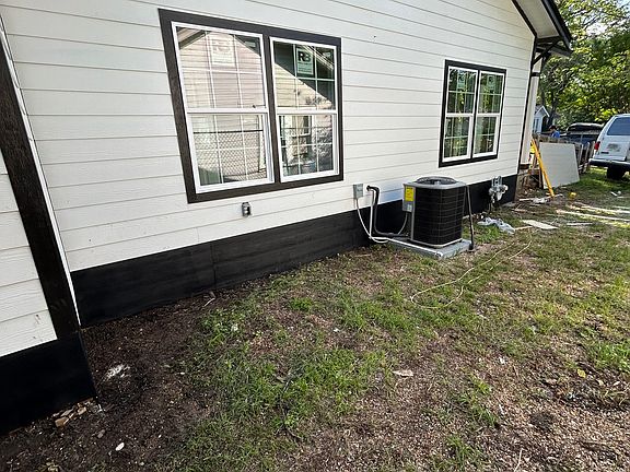 3rd image of 1612 Live Oak Ave #B