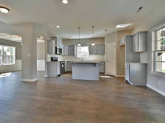 3rd image of Dutchtown Woods Lot 3