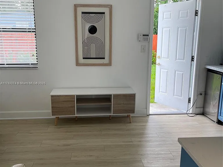 1560 NE 145th St #2 — Photo 18