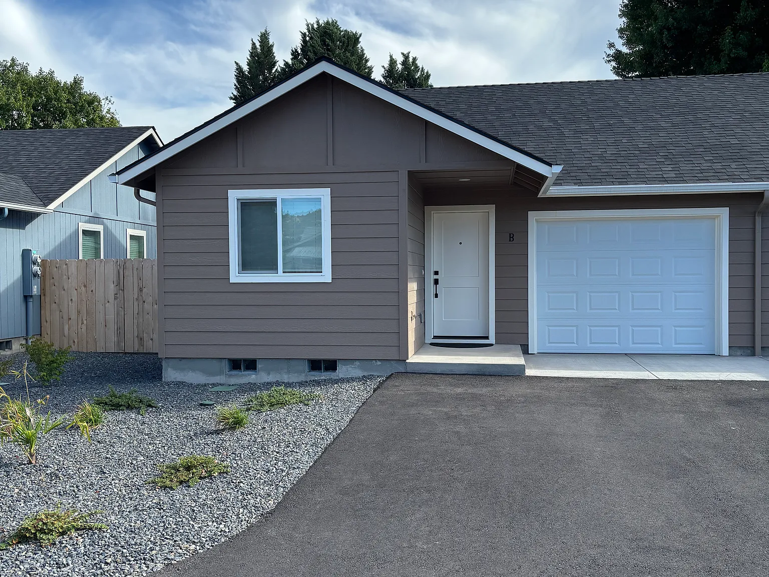 2 bed, 875 sqft, $1,650 — Photo 2