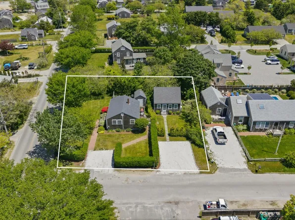 22 Hooper Farm Rd, Nantucket, MA 02554