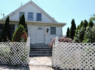 823 Ellsworth St, Bridgeport, CT 06605
