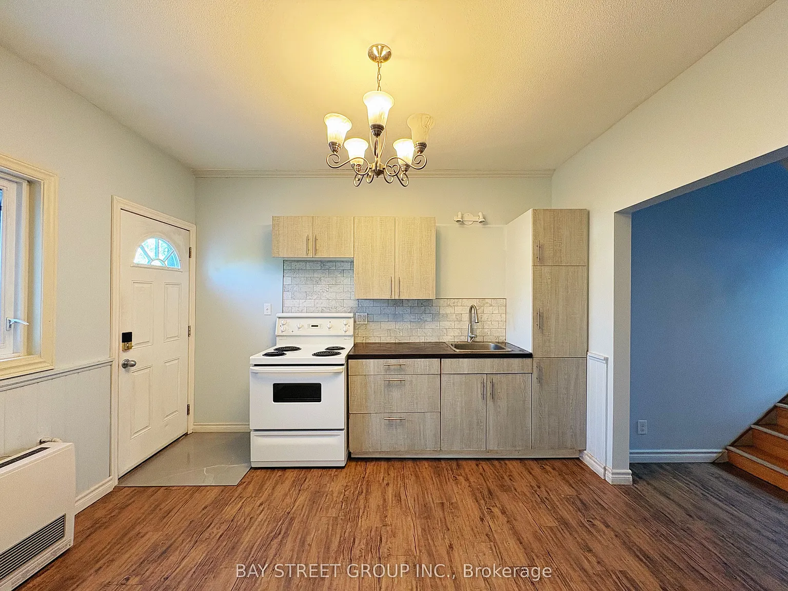 2 bed, $1,600 — Photo 2