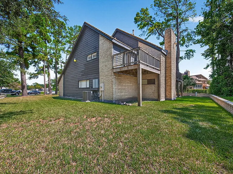 5815 Green Terrace Ln — Photo 52