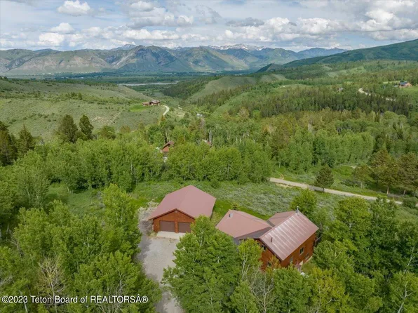 4215 W Bronco Rd, Wilson, WY 83014