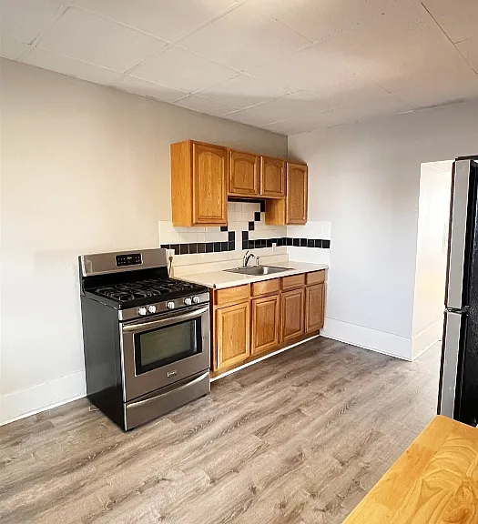 9 School St #1 — Photo 2