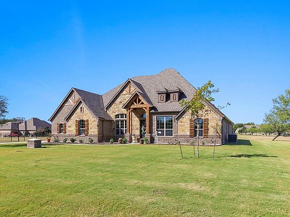 2nd image of 11925 Pecan Orchard Way