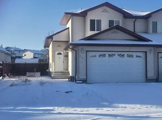 223 Baker St, Hinton, AB T7V2C4