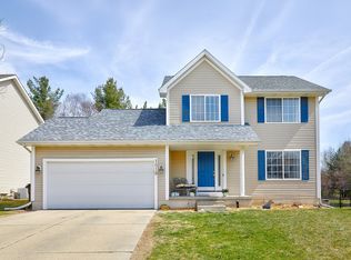 1018 S 50th Pl, West Des Moines, IA 50265