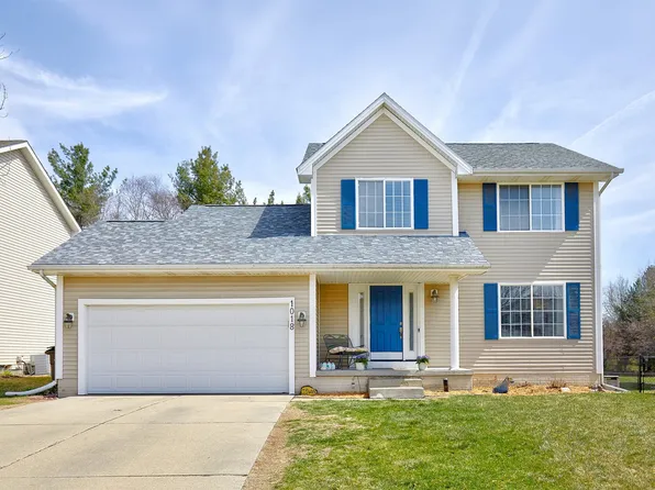 1018 S 50th Pl, West Des Moines, IA 50265