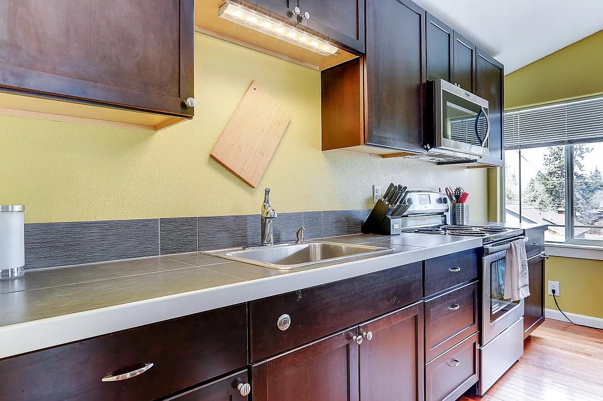 1 bed, 1.5 bath, 800 sqft, $1,650 — Photo 4