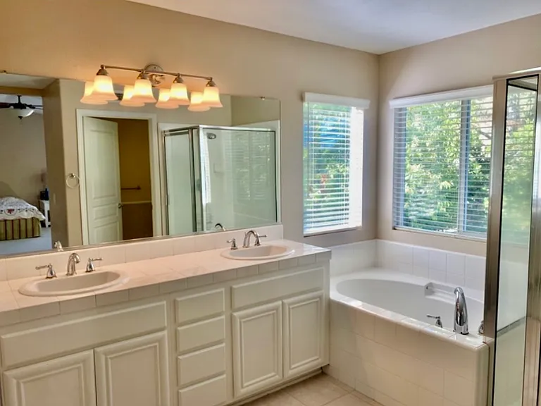 12360 Yew Ct — Photo 3