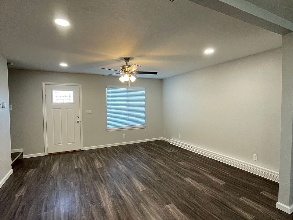 Living Room newly installed flooring