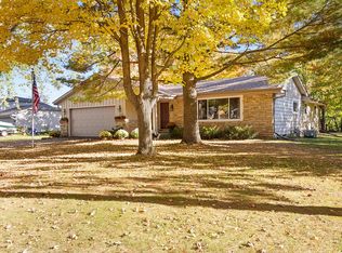 N55W35791 Lisbon Rd, Oconomowoc, WI 53066