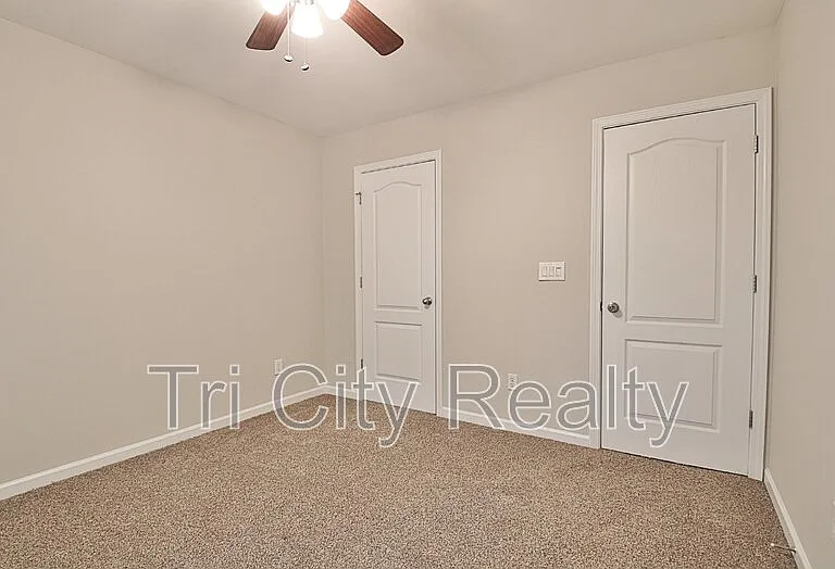 341 Hunterian Pl — Photo 51