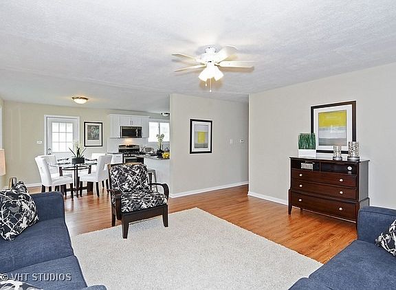 3rd image of 13054 Playfield Dr