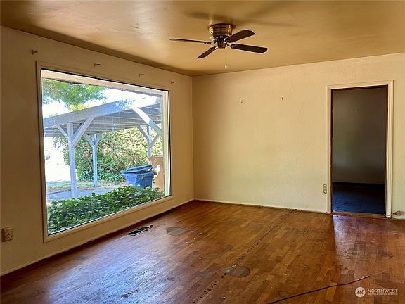 5th image of 5616 N 44th Street