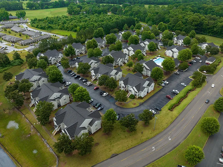 Maple Village Apartments — Photo 62